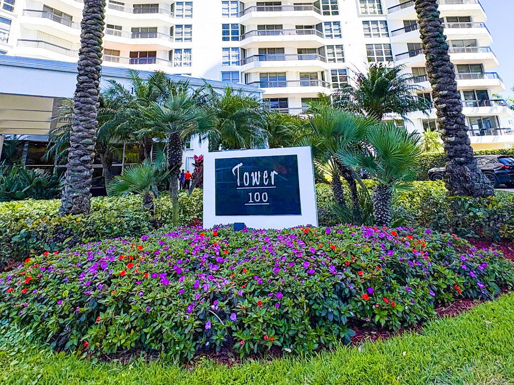 Mystic Pointe Tower 100